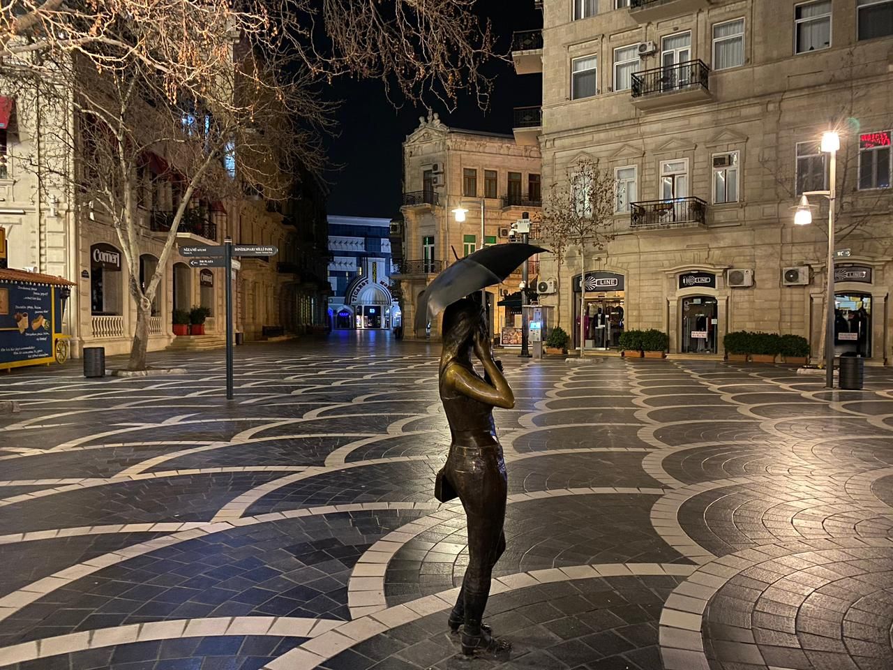 Площадь Фонтанов в Баку